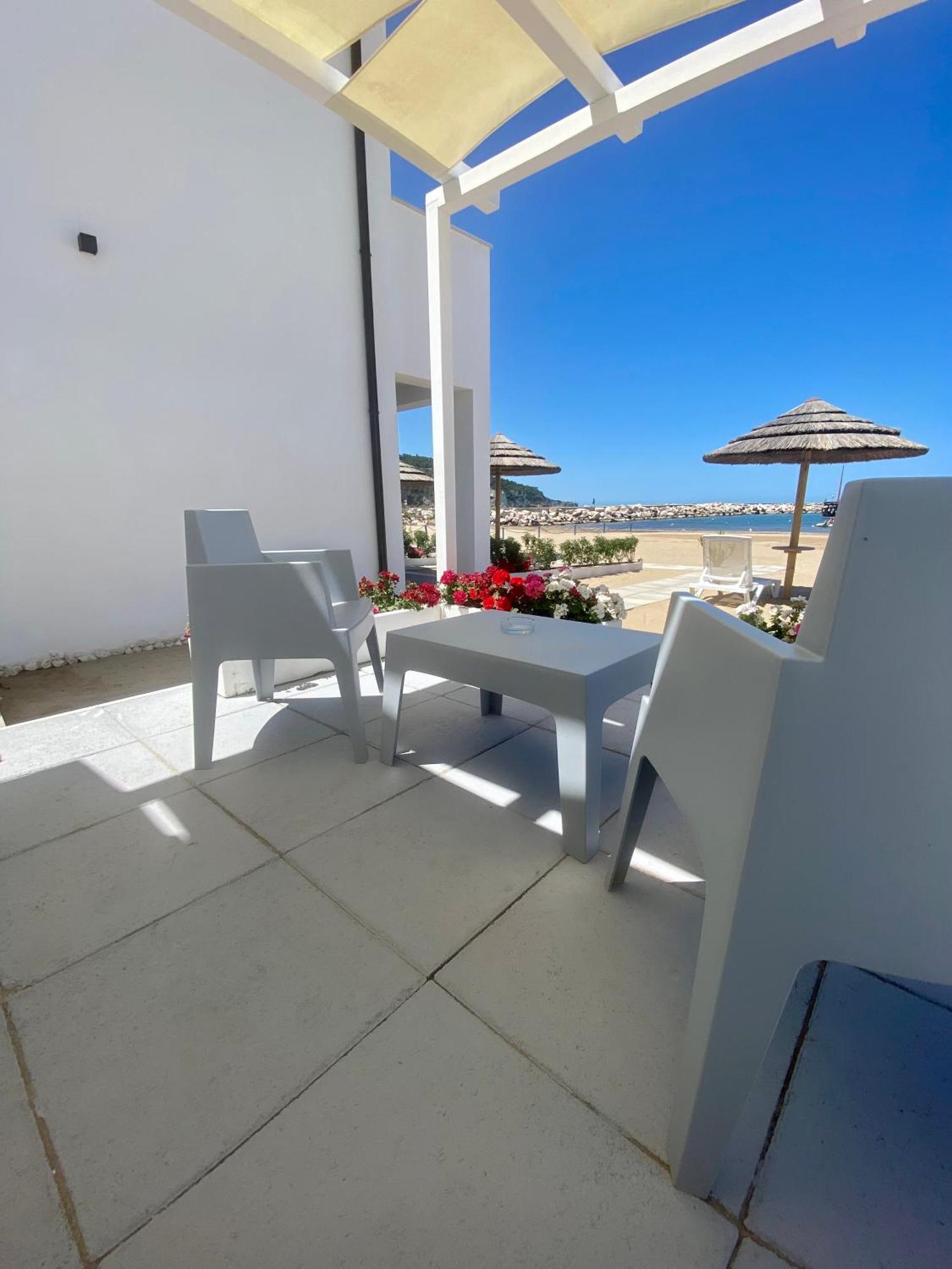 Marina Bay Beach Suites Peschici Extérieur photo