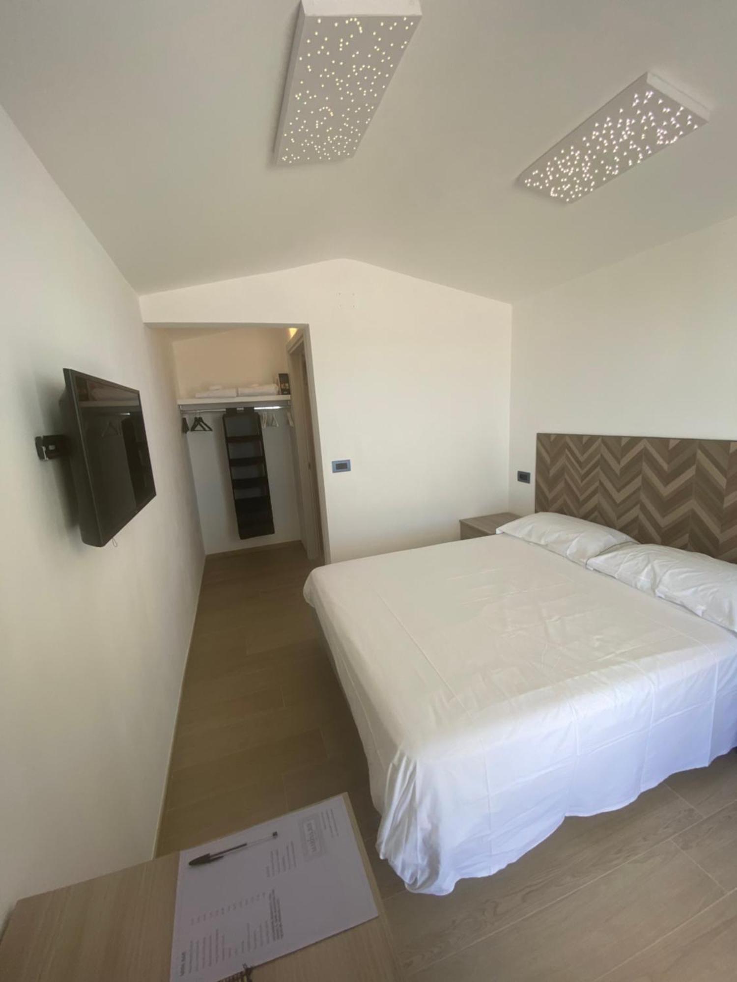 Marina Bay Beach Suites Peschici Extérieur photo