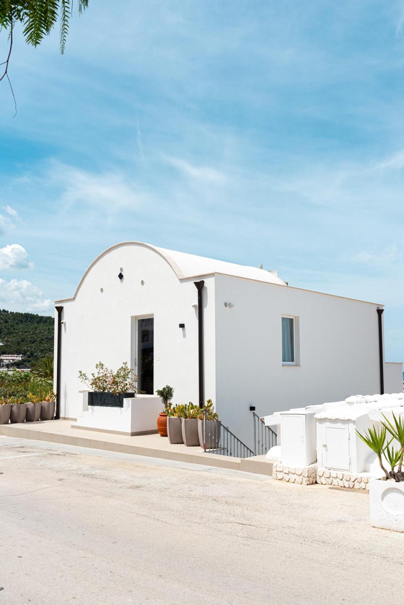 Marina Bay Beach Suites Peschici Extérieur photo