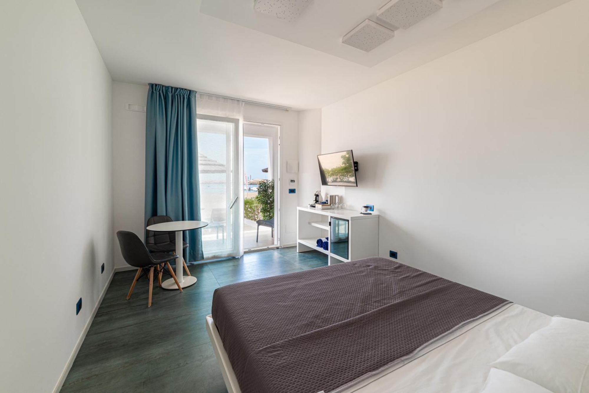 Marina Bay Beach Suites Peschici Extérieur photo