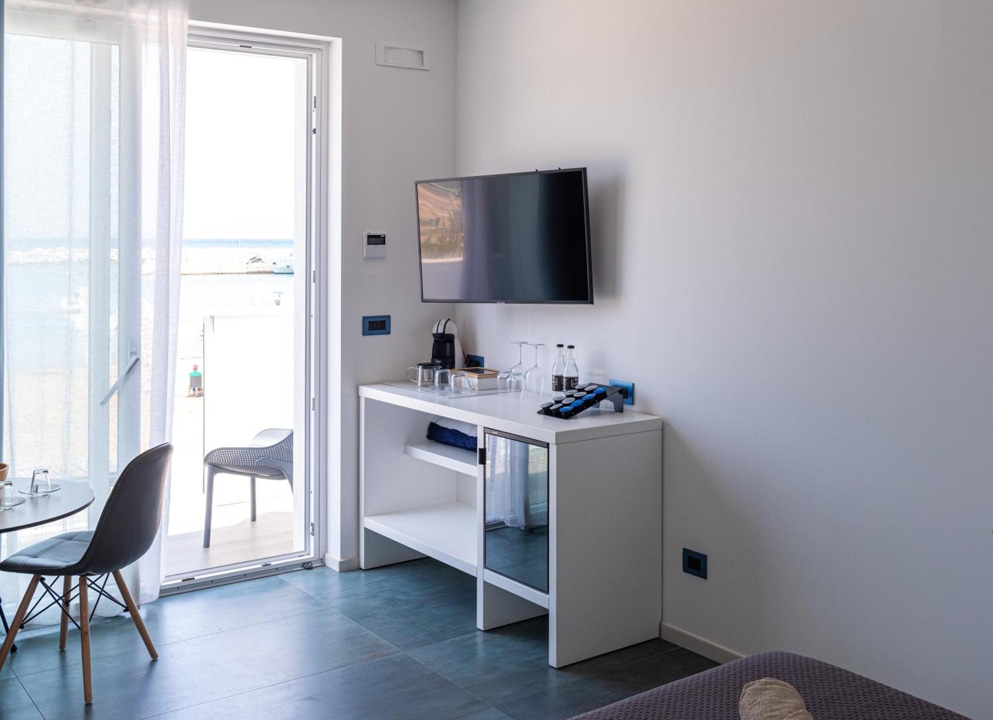 Marina Bay Beach Suites Peschici Extérieur photo