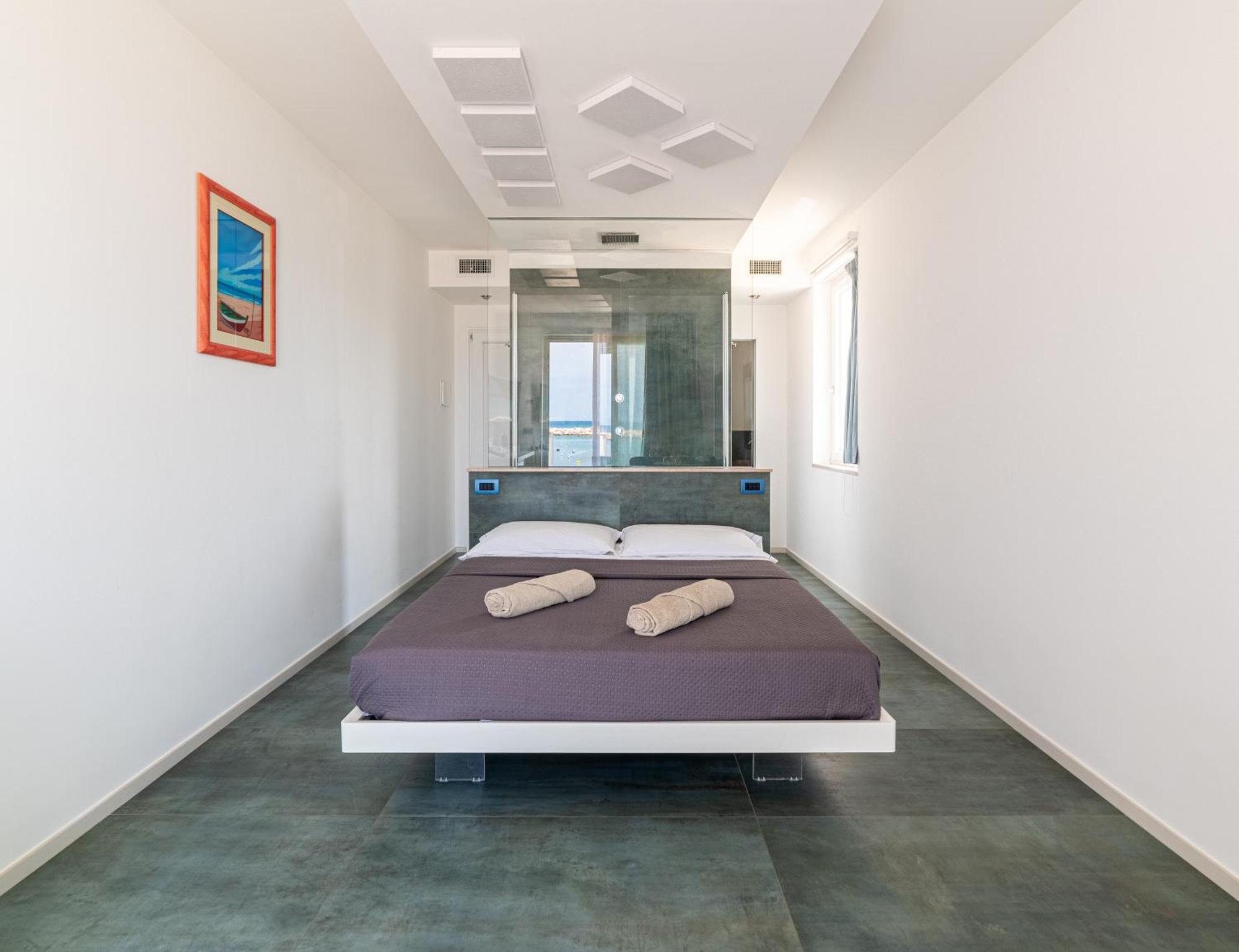 Marina Bay Beach Suites Peschici Extérieur photo