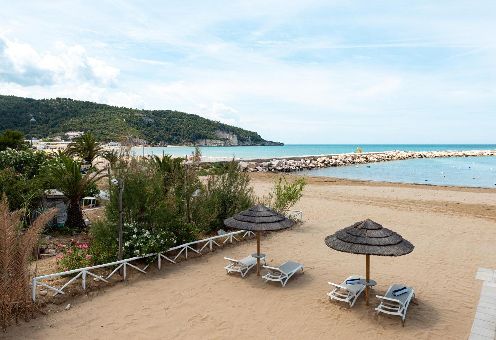 Marina Bay Beach Suites Peschici Extérieur photo