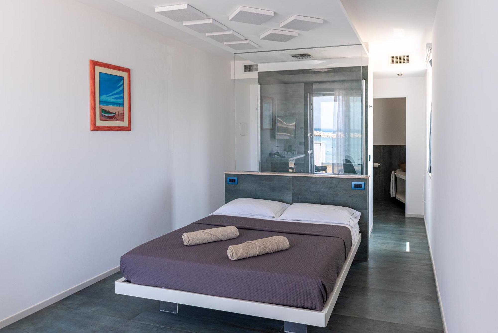 Marina Bay Beach Suites Peschici Extérieur photo