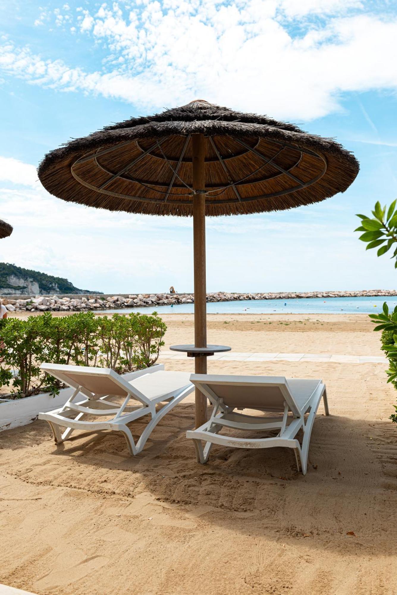 Marina Bay Beach Suites Peschici Extérieur photo